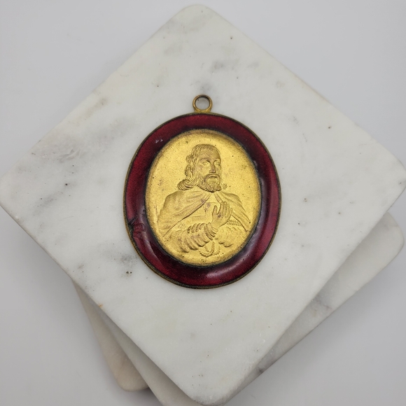 Vintage Gold and Red Oval Religious Pendant - Picture 3 of 8